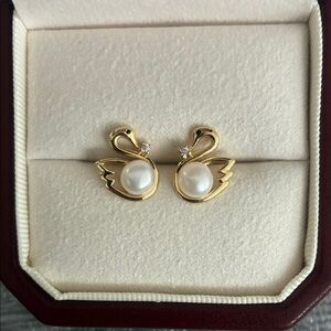 Elegant Gold Swan Pearl Earrings